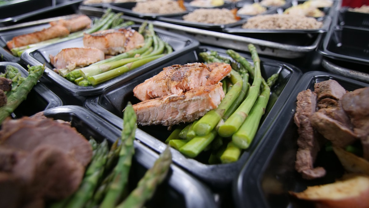 Recovery nutrition meal preparation with balanced macronutrients